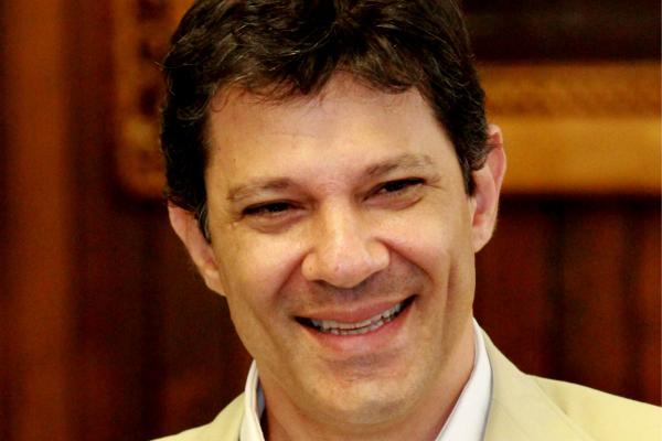cartacapital's tweet photo. Multa paga por desvios no governo Maluf vai virar creche com Haddad http://t.co/CyvDtyvYDB http://t.co/qSkPl6xDLH