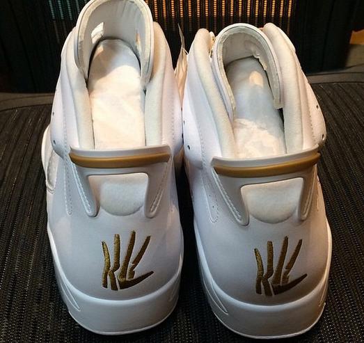 Kawhi Leonard's Jordan Brand shoe features an awesome new logo inspired by his giant hands. thesco.re/1xBFGUA