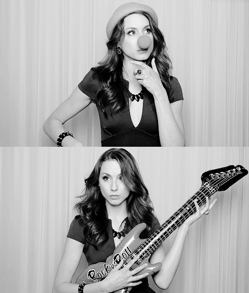 Hoy es el cumpleaños de nada más y nada menos que de la increible Troian Bellisario! Happy Birthday Troian 