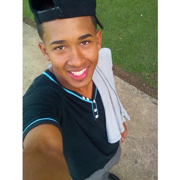 _Jonathaanx3's tweet photo. Soy feliz. http://t.co/xKsMjrvBxg