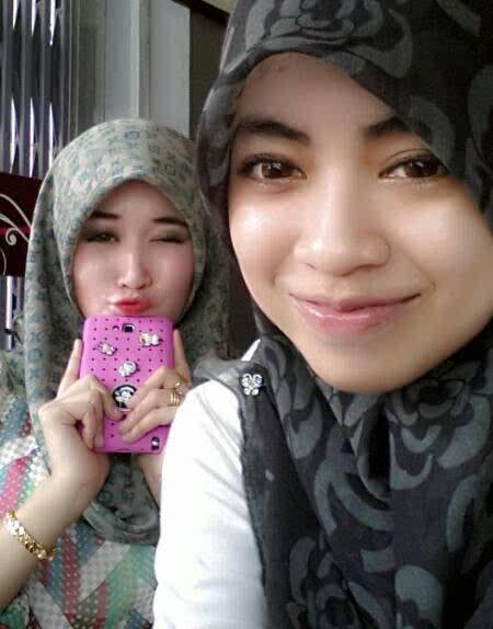 Follow ~&gt; '<a href="/JilbabX/">Kecantikan Hijabers♥</a> @HijaberSeksi <a href="/JilbabJelita/">Hijab Cantik & Manis</a> @JilbabManis