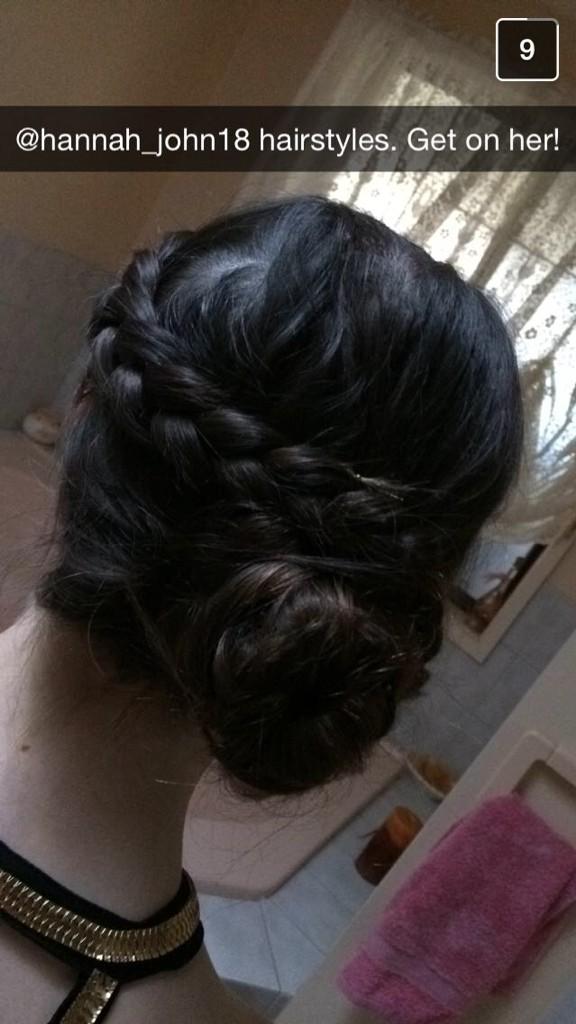 Hannah_John18's tweet image. Thanks for the promotion @adrianasmith05 😊😊 llamas are up and ready to formal it out 😁