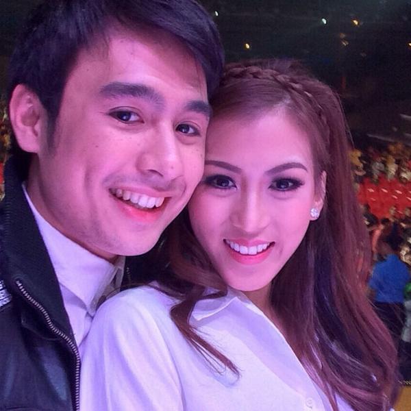 SantiagoJanina's tweet photo. #FiLexFOREVER @FifthSolomon  @Mscathygonzaga  <3 kinikilig ako grabe lalo na ung mga video kilig moment <3 http://t.co/TI2LUoYA4m