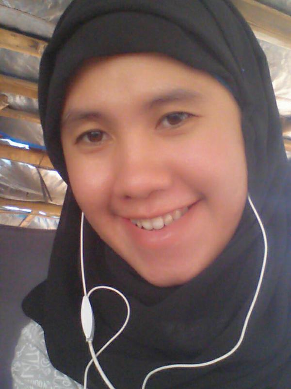 fitricadel2's tweet photo. nunggu ujan di brigif makan sotomie d traktir my momm http://t.co/KdZJXWm1lD