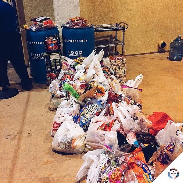 CrossroadsCA's tweet photo. #Instagram: Thank you, church– for your generous candy donations from #SweetLaughter!  Y... http://t.co/blRfIawHlY http://t.co/H6FRKoce7I