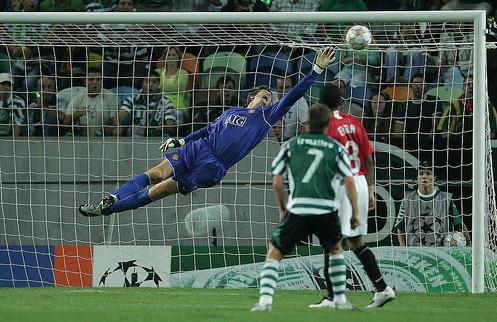 Happy Birthday Utd legend Edwin Van Der Sar 
