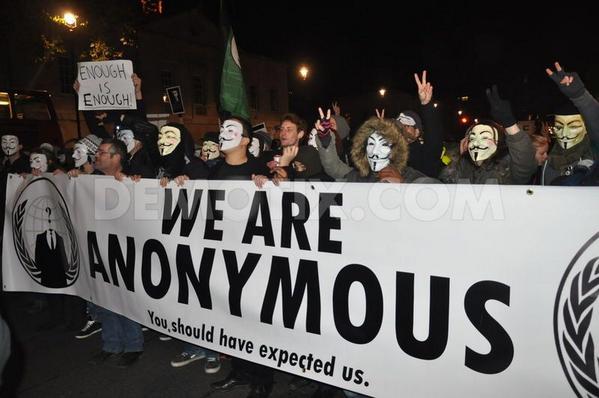 yungshoelace's tweet image. student section goals 😍😍