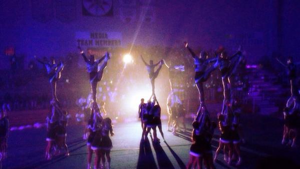 SarahGibsonn's tweet photo. Husky Rumble #hagertypeprally #HHSHCCTC ❤️ http://t.co/pzhVtCfCiE