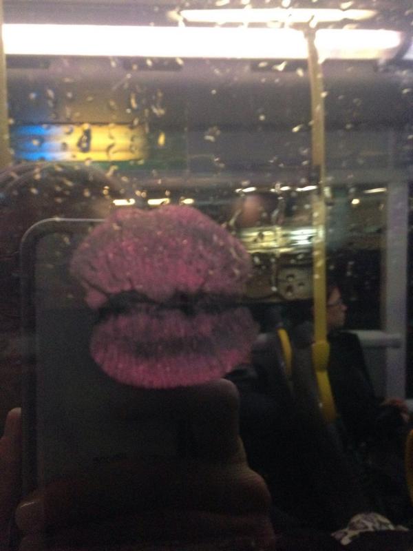 janefullagrace's tweet photo. Everyone should love public transport this much @AklTransport #notmylips http://t.co/DF5AHlmcPv