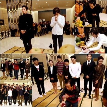 applemint027's tweet photo. 미스터백 고사현장 http://t.co/8UlOLiy40U 이준ㅠㅜ준아 화이팅♡ http://t.co/K0rPBifjPA