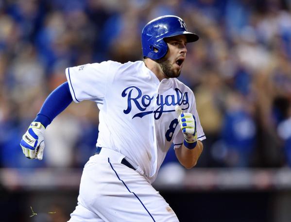 kare11's tweet photo. #LetsPlaySeven #Royals score 7 in the second and whip #Giants, 10-0. #World Game 7 tomorrow night. http://t.co/ME8Fd3AMBf