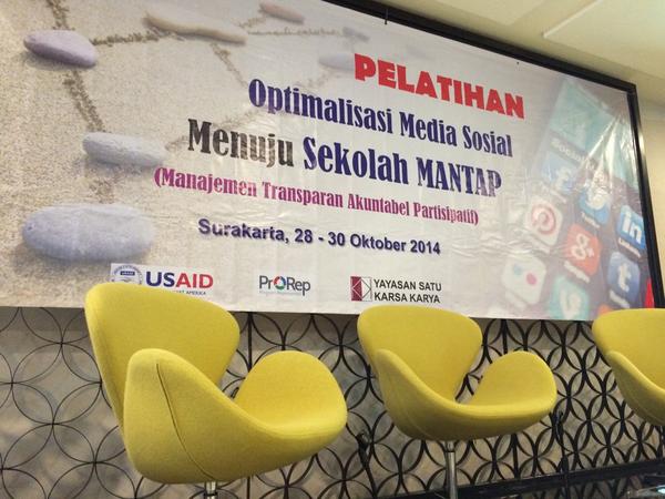 maureenmoz's tweet image. Wah, kmr baru share ini ke Guru2 #PersonalLearningNetwork &quot;@bukik: Workshop optimalisasi media sosial untuk sekolah http://t.co/KwwvbmSxLy&quot;