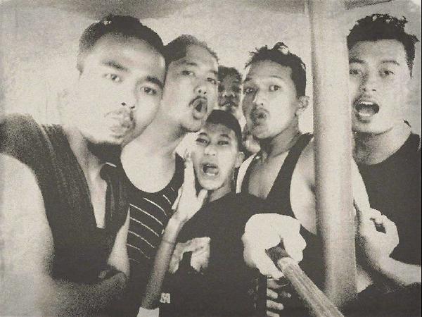 AdiePocong's tweet photo. http://t.co/IjEigAhfaV