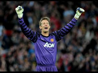 Happy Birthday former goalkeeper Edwin Van der sar 44th <=-P God bless you O:)\=D/>=) *beer* 