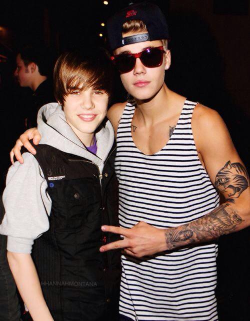JBfirststep's tweet photo. Post five pics of Justin and tag ten people, if you get tagged rt and &amp; do the same.
#EMABiggestFansJustinBieber http://t.co/UifoUSbrxv