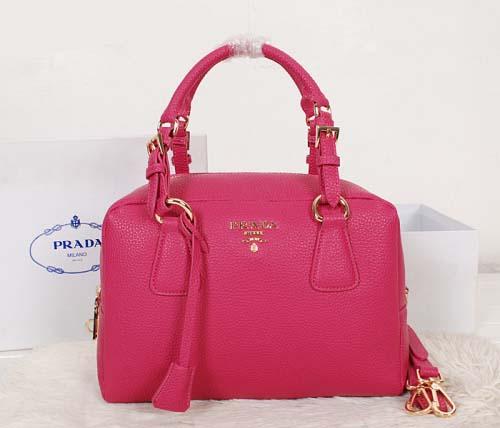 rosagiaimo's tweet photo. I like the way the purse looks.
http://t.co/lo8sDCHPo3 http://t.co/3mEb8BchC8