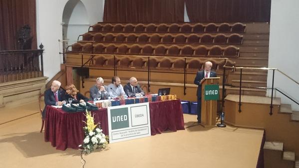 UnedJaen's tweet photo. Solemne acto de inauguración del curso académico 2014/2015 con la presencia del Excmo. Sr. Rector Magnífico @UNED http://t.co/HtIaIPLab5