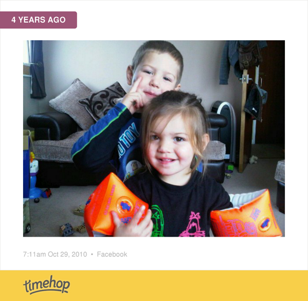 shell210809's tweet photo. love these faces, grown up to fast. http://t.co/IIwqPDGSI9 http://t.co/yQYwt0UUKR