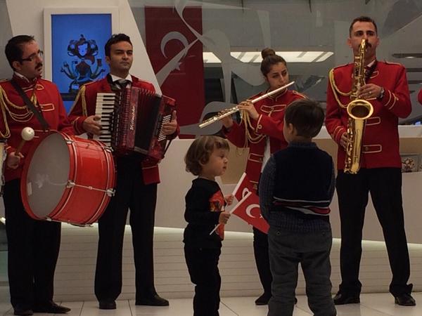 MOREEvents_'s tweet photo. Cumhuriyetimiz Sizlere Emanet! http://t.co/x4KvaMvku0
