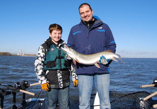 GBMusky's tweet photo. Chris with his 1st musky and dad. #fullyinvolvedmuskyadventures @StCroixRods @Mirrocraft @BerkleyFishing @AMSOILINC http://t.co/IITMV7IO4A