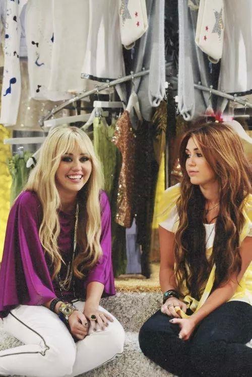 twdeadan's tweet image. so acho que quem fez essa montagem não tem coração porra destruiu meus sentimentos