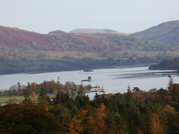 lakedistrictnpa's tweet photo. RT @helvellyn: The view across to #ullswater and @UllswaterSteam this morning from #glenamara http://t.co/ac3O8DhCbd
