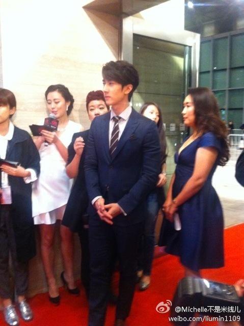 JigKae's tweet image. #Stalking #Wuchun #Cosmo2014 #Shanghai