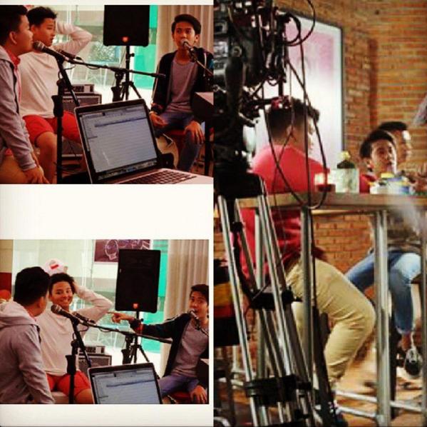 ComateDepokFC_'s tweet photo. RT"@iqbaaleFCL_: Cemangat cemangat cemangat http://t.co/biriyCzrij"