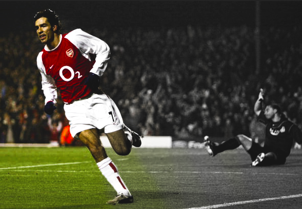 PhotosArsenal's tweet photo. Happy Birthday to the Legend that is @piresrobert7: http://t.co/g5zcCbTked