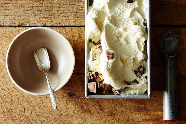 Food52's tweet photo. A good reason not to eat all of your leftover Halloween candy in one sitting: Ice cream! http://t.co/RiTR6jxF8r http://t.co/pv3zICpQUJ