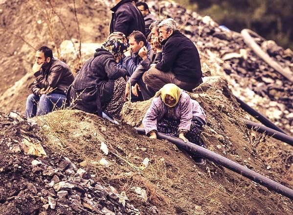 a_ahmetboken's tweet photo. ANA İŞTE. Yiğidini kurtaracağını bilse, canını verir oracıkta. ANA. @isacmrt http://t.co/wyhZQxABzn