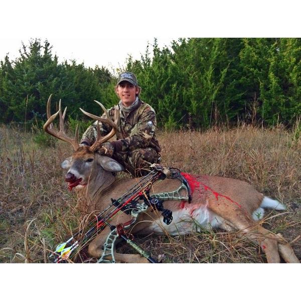 timmyp0221's tweet photo. #BBD in Kansas! Watched him grow up for 3 years @TheCrushTV awesome even after he broke 9 inches off http://t.co/VUO4GaPu55
