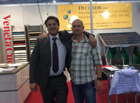 anemelectric's tweet photo. Equip de Decorem i Anem Electric a la Fira d'Andorra 2014 http://t.co/aGqIJHuwoU