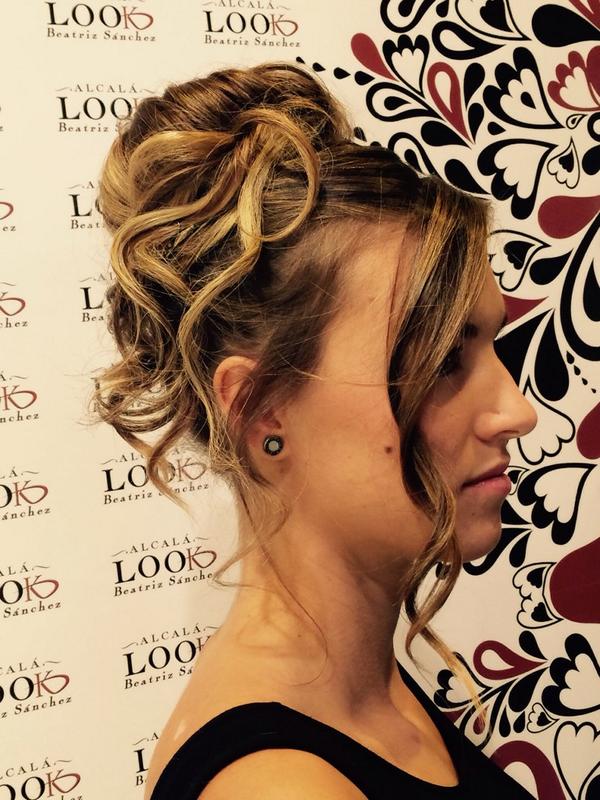 AlcalaLook's tweet photo. #IFEMA #novias #1001Bodas #globoescultura http://t.co/Yn1NgiUgh2