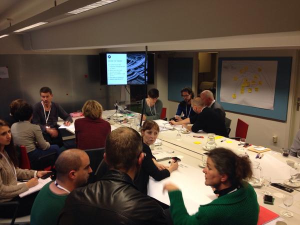 AMS_institute's tweet image. Workshops @ciam2014 mapping the city #AMShome