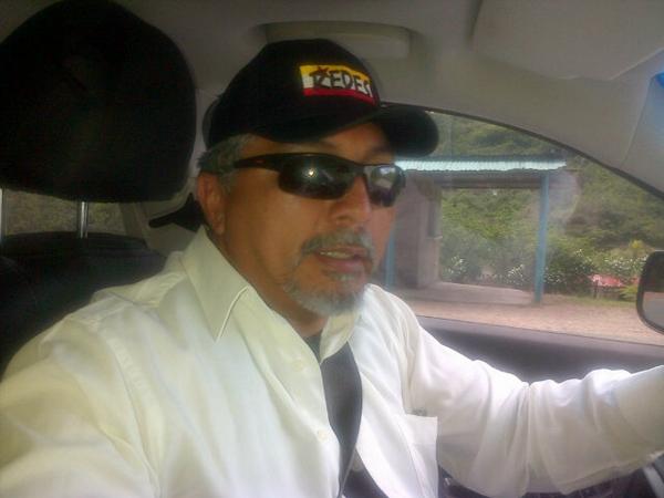 JohnysBurgo1957's tweet photo. Conductores de la ruta Carupano-Paria del estado Sucre radicalizan la Hora "O" por mal estado de las vias Paso NO Hay http://t.co/zPULtoqeuy