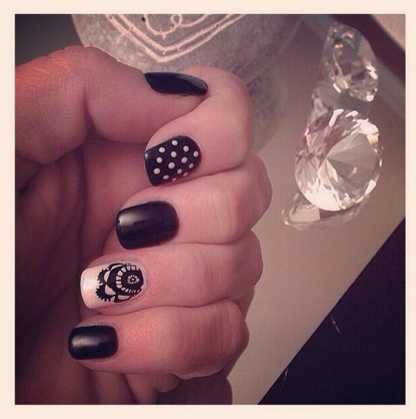 A touch of #elegance to #modern day #nails <a href="/Gelish/">fy</a> <a href="/nailsmag/">NAILS Magazine</a> <a href="/SpaIncMag/">Spa Inc. Magazine</a> <a href="/GRAZIASAmag/">GRAZIA South Africa</a>