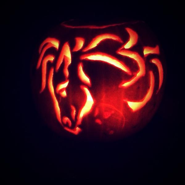 florencepage's tweet photo. Hey plumpkin. #horse #Halloween #pumpkin http://t.co/TSwBWe9ftq