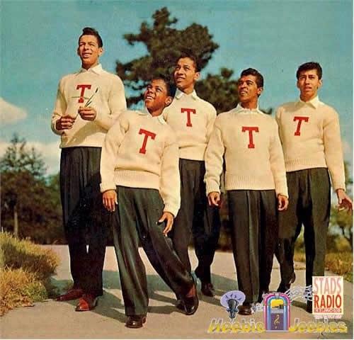 “<a href="/ilovekicks2310/">Benny</a>: hjlaksbdjsjisjsb RT <a href="/iAm_Boone/">WOLF.</a>: When Domo and his neos on the yard.. ” I canntttt 😂😩😂😂