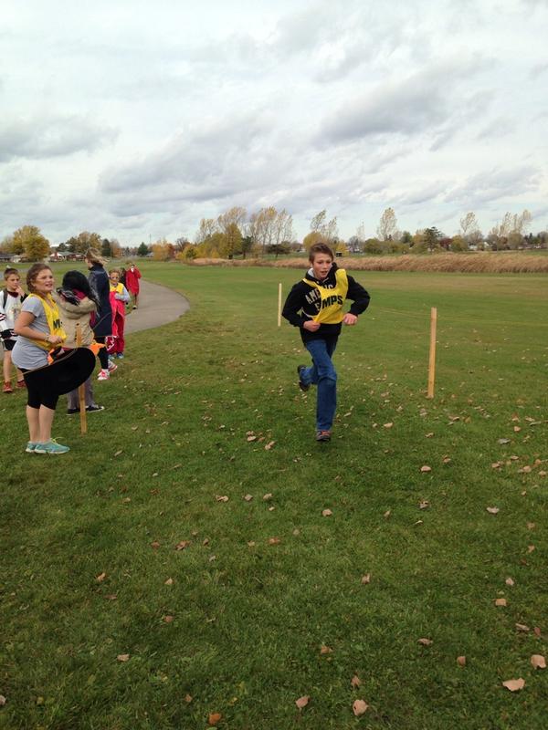 MorrisburgPS's tweet photo. MPS Stingers showing great perseverance and determination! http://t.co/11hhi32MRS