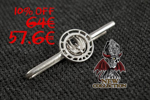 The_LittleSaint's tweet image. #GoT hand of the king NEW cufflinks in silver and with a 10% off until sunday. Get them. #ETSYhttp://etsy.me/1toICFX