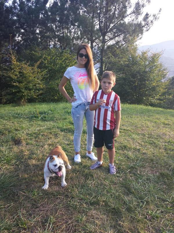JoannaBravo22's tweet photo. Pasando la tarde con mis txikitines😚😚 @alkizaa http://t.co/TwJ6WBjfgh