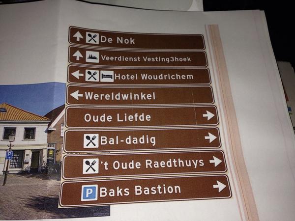 Goed #nieuws #gemeente regelt #bewegwijzering
