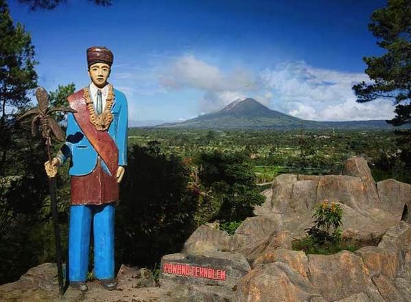 kawasan bukit yang sangat sejuk

sodtravel.wordpress.com/2014/10/29/buk…