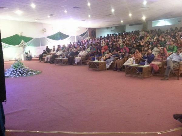 PMYP | PMLN MNA Maryam Auranzeb distributed laptops to meritorious students of Fatima Jinnah University Today.