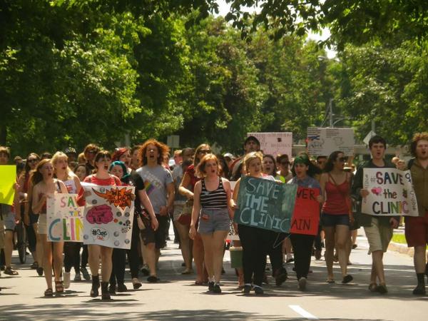 vicecanada's tweet image. Women in New Brunswick Are Performing DIY Abortions: bit.ly/1zfymSH