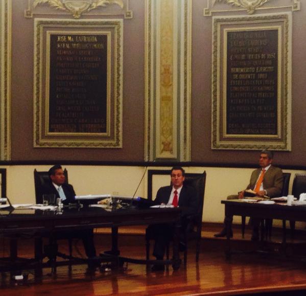 LizethAllison's tweet photo. Sesión Pública Ordinaria del @CongresoPue #TrabajandoParaTi @pepechedraui @PRIPuebla_ http://t.co/TuvYkBuzZG