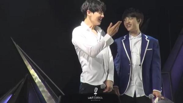 chansoostory's tweet photo. [Fancam] 140920 베이징CON (cr:LautChanyeol) #chnasoo ♡ เด็กผู้ชาย ยิ่งชอบก็ยิ่งแกล้ง ㅋㅋㅋ http://t.co/cpSscDWPcU http://t.co/5rWwZfX1IO