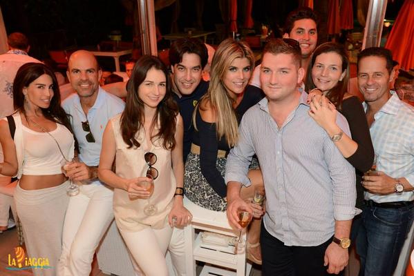 LaPiaggiaBeach's tweet photo. @AnaQooks Look he we caught out celebrating her special day! #lapiaggia  #piaggiabeach #SundayFunday #SkinnyLatina http://t.co/q1rQNsW4vI