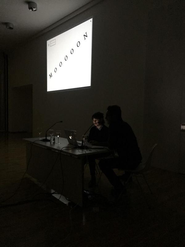 DinamoVisualLab's tweet photo. Maya Cohen presenta Mooooon Publishing eligen artistas de diferentes disciplinas para hacer colaboraciones #AutoEditH http://t.co/0JDjSxvtKm